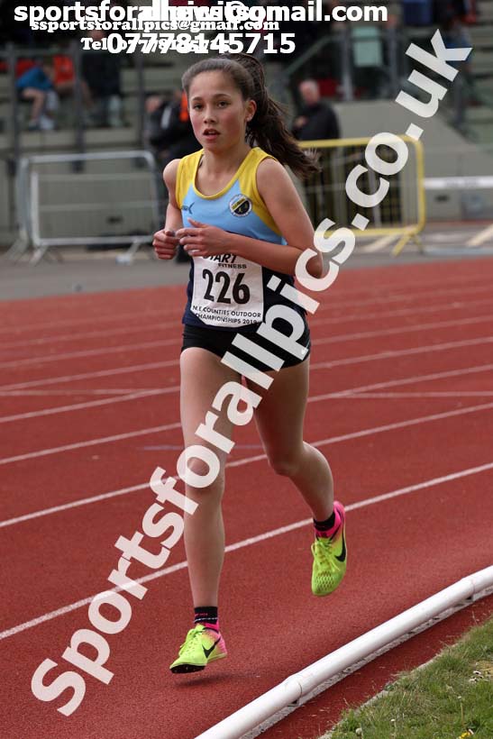 Womens under-17s 3000 metres, 2019 North Eastern Track and Field Champs., Middlesbrough. Photo:  David T. Hewitson/Sports for All Pics